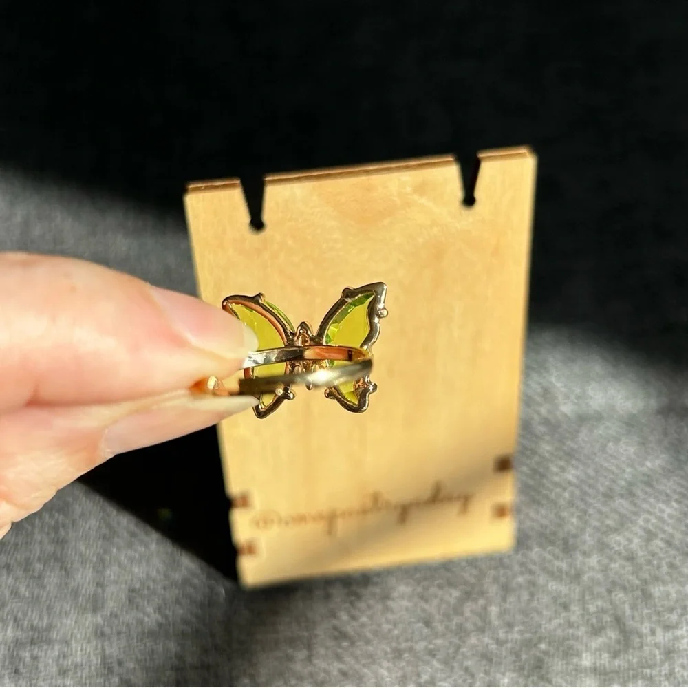 Pretty LIGHT GREEN Butterfly Gemstone Fashion Ring, Gold, Adjustable